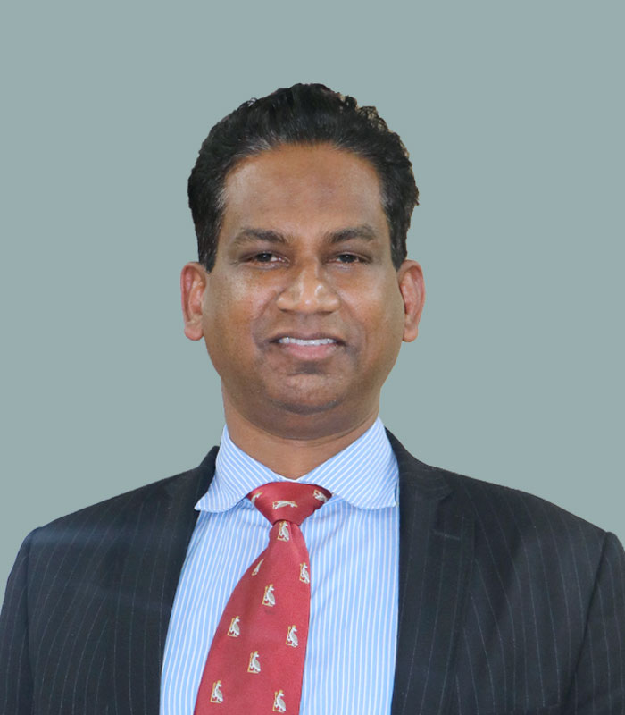 Dr Ricardo Persaud
